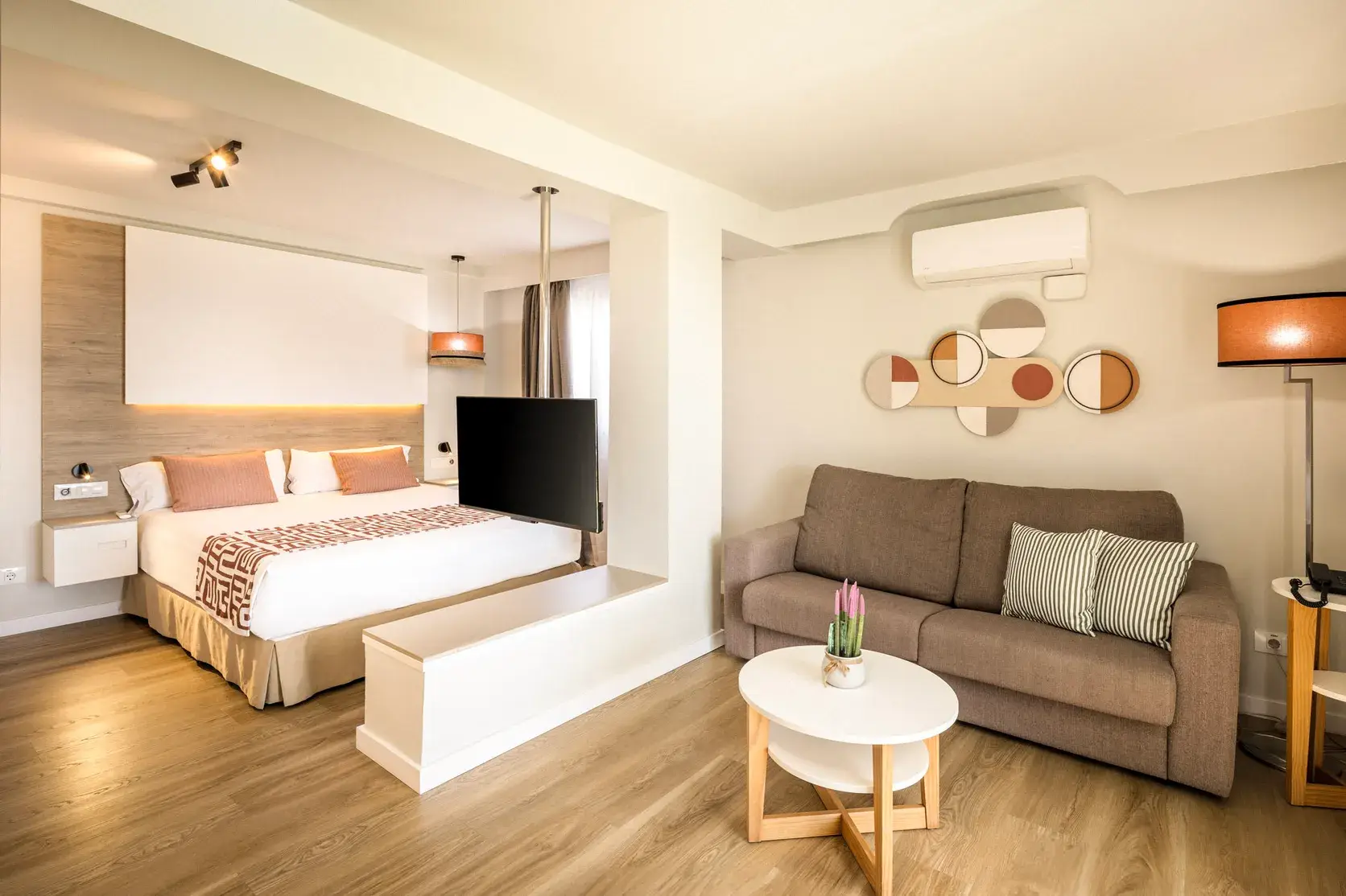 Rooms 1